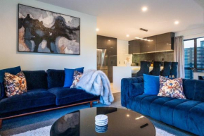 Villa Lusso - unwind in luxury and relax in the hot tub